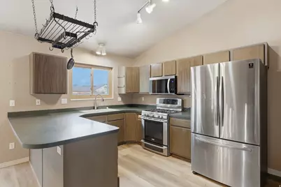 1061 S 2230 E, Spanish Fork, UT 84660 - Photo 2