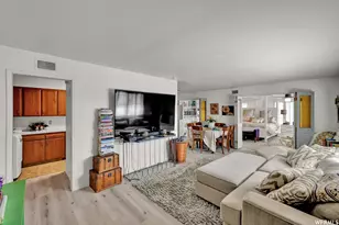 2244 E Carriage Ln S, Holladay, UT 84117 - Photo 4