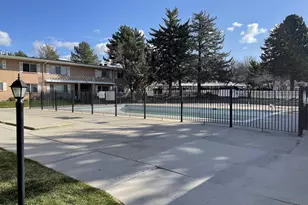 2244 E Carriage Ln S, Holladay, UT 84117 - Photo 22