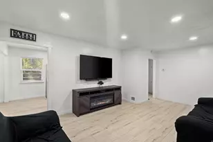 1149 Dan St, Ogden, UT 84404 - Photo 2