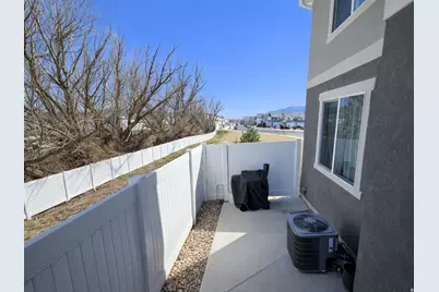 338 N Starboard Ln, Saratoga Springs, UT 84045 - Photo 6