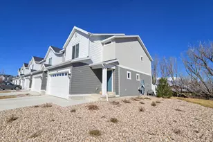 338 N Starboard Ln, Saratoga Springs, UT 84045 - Photo 2