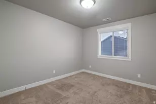 237 W 1950 N, Harrisville, UT 84414 - Photo 8