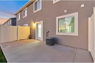 237 W 1950 N, Harrisville, UT 84414 - Photo 2