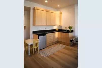 47 S Meadow Dr, Springville, UT 84663 - Photo 12