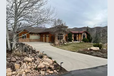 47 S Meadow Dr, Springville, UT 84663 - Photo 2