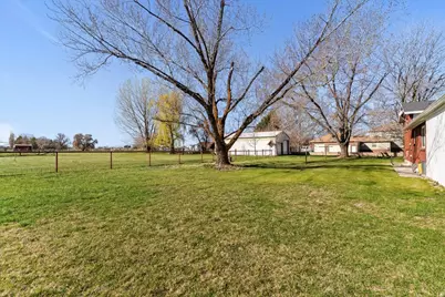 2495 W 2550 S, West Haven, UT 84401 - Photo 22