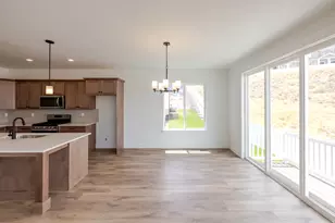 941 N 4020 W, Lehi, UT 84048 - Photo 8