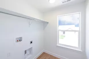 1521 W Russo Dr, Saratoga Springs, UT 84045 - Photo 12