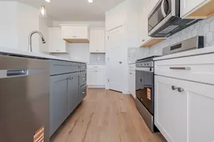 1521 W Russo Dr, Saratoga Springs, UT 84045 - Photo 8