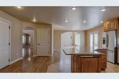 1377 S 1650 E, Provo, UT 84606 - Photo 28
