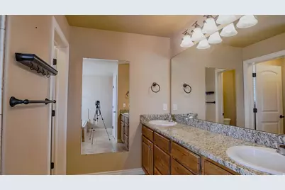 1377 S 1650 E, Provo, UT 84606 - Photo 38