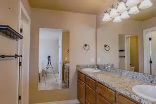 1377 S 1650 E, Provo, UT 84606 - Photo 38