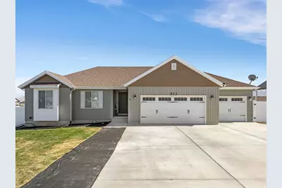573 S Maxwell Dr W, Grantsville, UT 84029 - Photo 1
