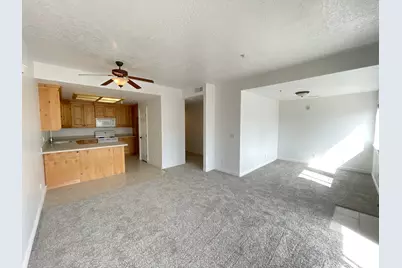 11085 S Grape Arbor Pl E #102, Sandy, UT 84070 - Photo 2
