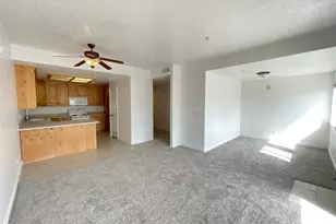 11085 S Grape Arbor Pl E, Sandy, UT 84070 - Photo 2