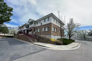 11085 S Grape Arbor Pl E, Sandy, UT 84070 - Photo 14