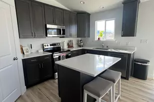 2396 E Boxwood Ln, Eagle Mountain, UT 84005 - Photo 4