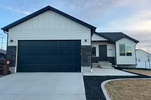 2396 E Boxwood Ln, Eagle Mountain, UT 84005 - Photo 1