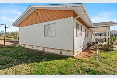 49 E 600 N, Hurricane, UT 84737 - Photo 22