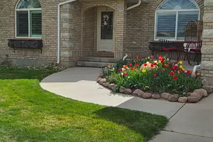 1697 W 2450 N, Vernal, UT 84078 - Photo 2