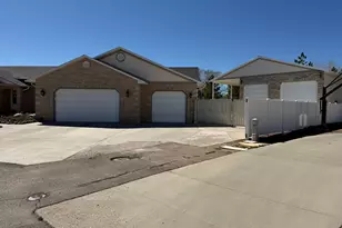 1697 W 2450 N, Vernal, UT 84078 - Photo 4