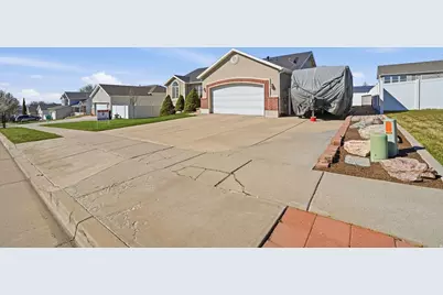 2311 N 10 W, Layton, UT 84041 - Photo 2