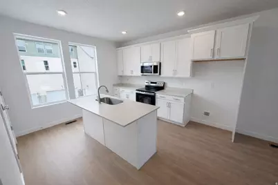 863 S Mathilda Dr, Saratoga Springs, UT 84045 - Photo 4