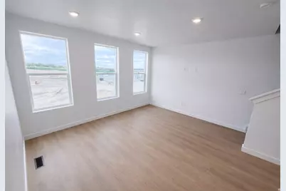 863 S Mathilda Dr, Saratoga Springs, UT 84045 - Photo 10