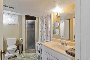 2713 S Highland Dr E, Salt Lake City, UT 84106 - Photo 14