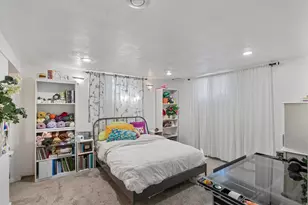 2713 S Highland Dr E, Salt Lake City, UT 84106 - Photo 18