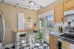 2713 S Highland Dr E, Salt Lake City, UT 84106 - Photo 8