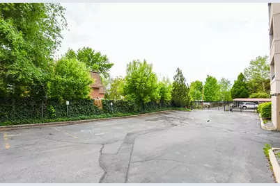 838 E South Temple Dr #303, Salt Lake City, UT 84102 - Photo 32