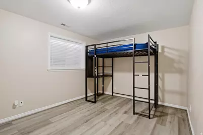 639 E Calnette Dr, Sandy, UT 84070 - Photo 24