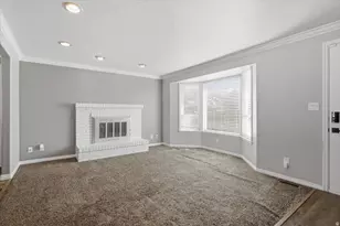 639 E Calnette Dr, Sandy, UT 84070 - Photo 4