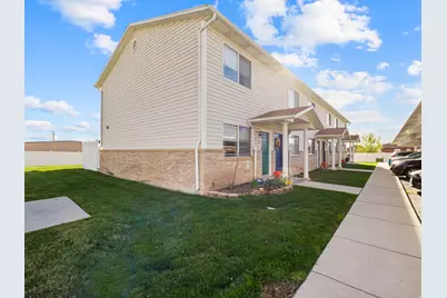 422 E 2050 N #4C, North Ogden, UT 84414 - Photo 2