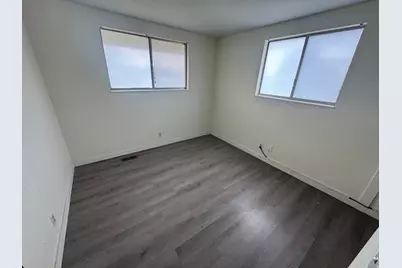 8629 S Vaquero Dr, Sandy, UT 84107 - Photo 8