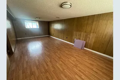 8629 S Vaquero Dr, Sandy, UT 84107 - Photo 10