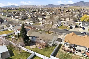 6577 S High Bluff Dr, West Valley, UT 84118 - Photo 38
