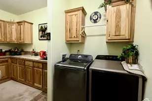 2780 S Bunch Grass Dr, Garden City, UT 84028 - Photo 30