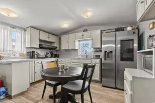 75 W 250 N, Clearfield, UT 84015 - Photo 4