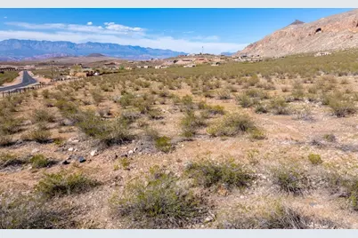 3755 S 1100 W, Hurricane, UT 84737 - Photo 12