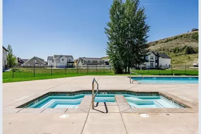 665 N Lochwood Dr #86, Garden City, UT 84028 - Photo 4