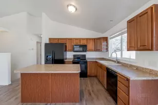 4519 E Bridleway Rd, Eagle Mountain, UT 84005 - Photo 6