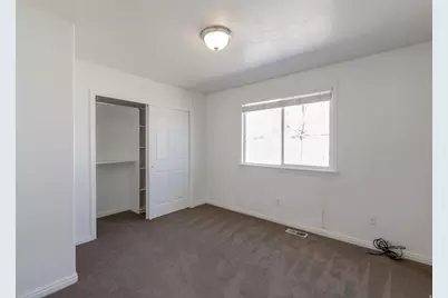 4519 E Bridleway Rd, Eagle Mountain, UT 84005 - Photo 10