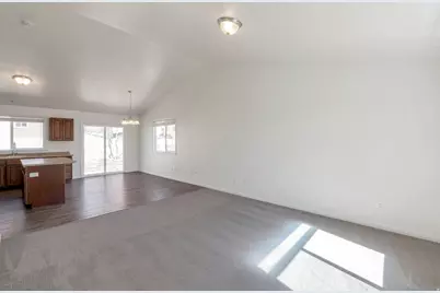 4519 E Bridleway Rd, Eagle Mountain, UT 84005 - Photo 2