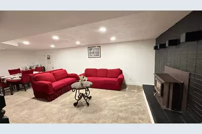 9088 S Julie Ann Way, West Jordan, UT 84088 - Photo 16