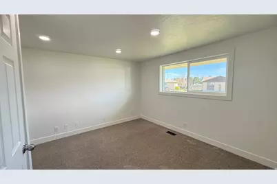 9088 S Julie Ann Way, West Jordan, UT 84088 - Photo 12