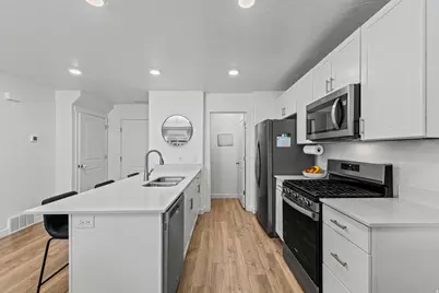 402 N Bouy Ln, Saratoga Springs, UT 84045 - Photo 8