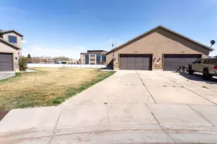 390 N 700 W, Vernal, UT 84078 - Photo 22